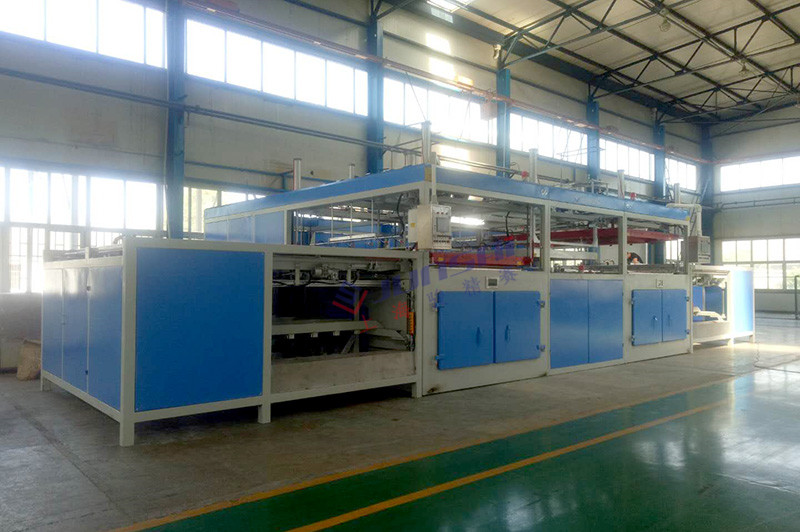 雙頭自動<a href=http://www.anibigbunny.com/ target=_blank class=infotextkey>吸塑機</a>.jpg